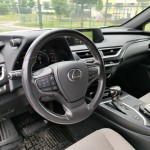 lexus-ux-15