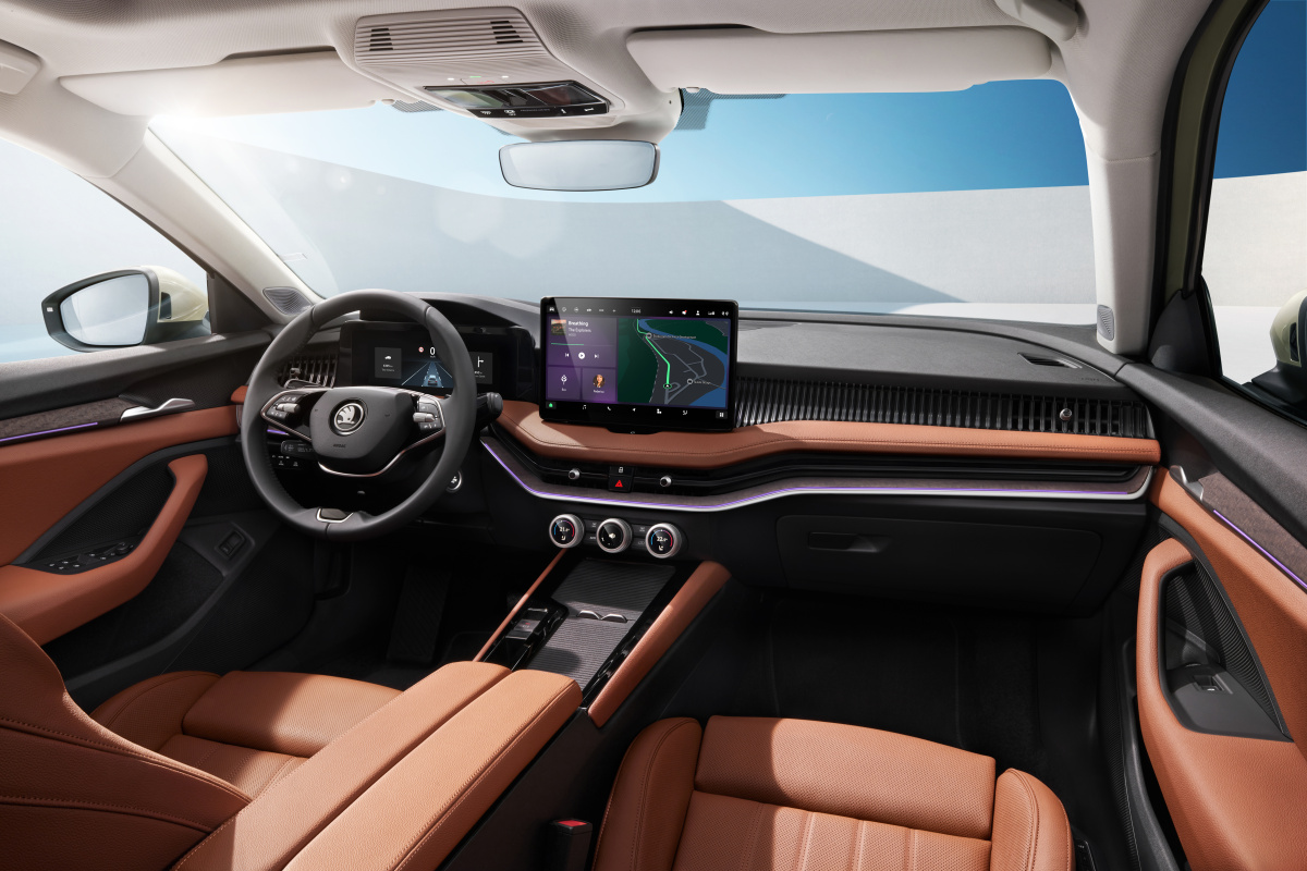 230829_interior-highlights-of-the-all-new-kodiaq-and-superb-generations-2_fd755242