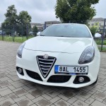 alfa-romeo-giulietta-2