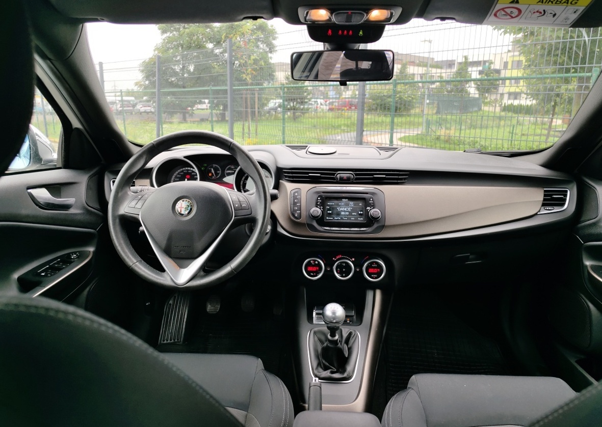 alfa-romeo-giulietta-21