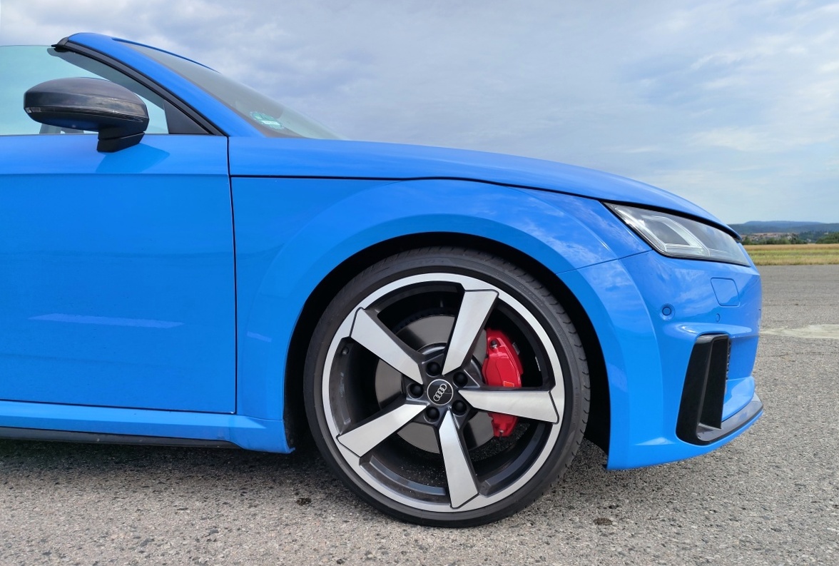 audi-tt-roadster-2023-19