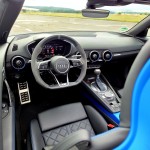 audi-tt-roadster-2023-25