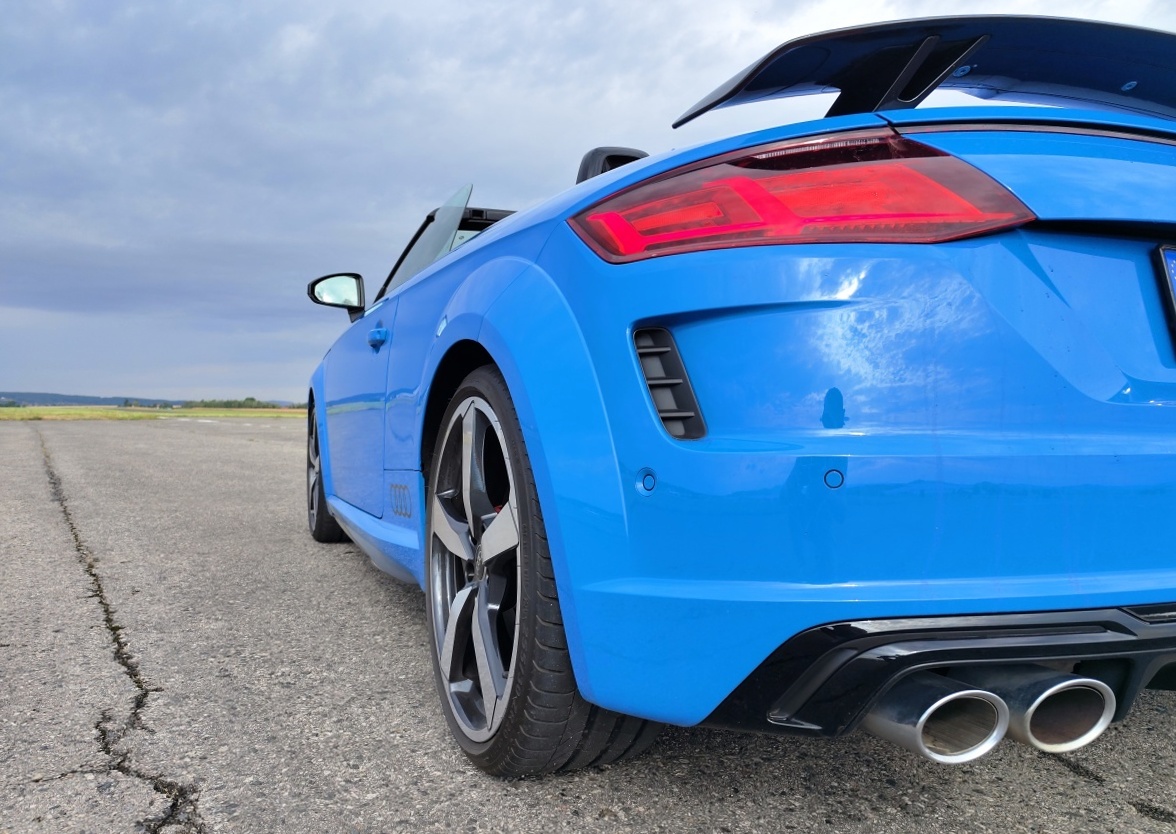 audi-tt-roadster-2023-39