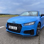 audi-tt-roadster-2023-4