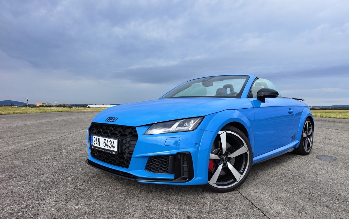 audi-tt-roadster-2023-47