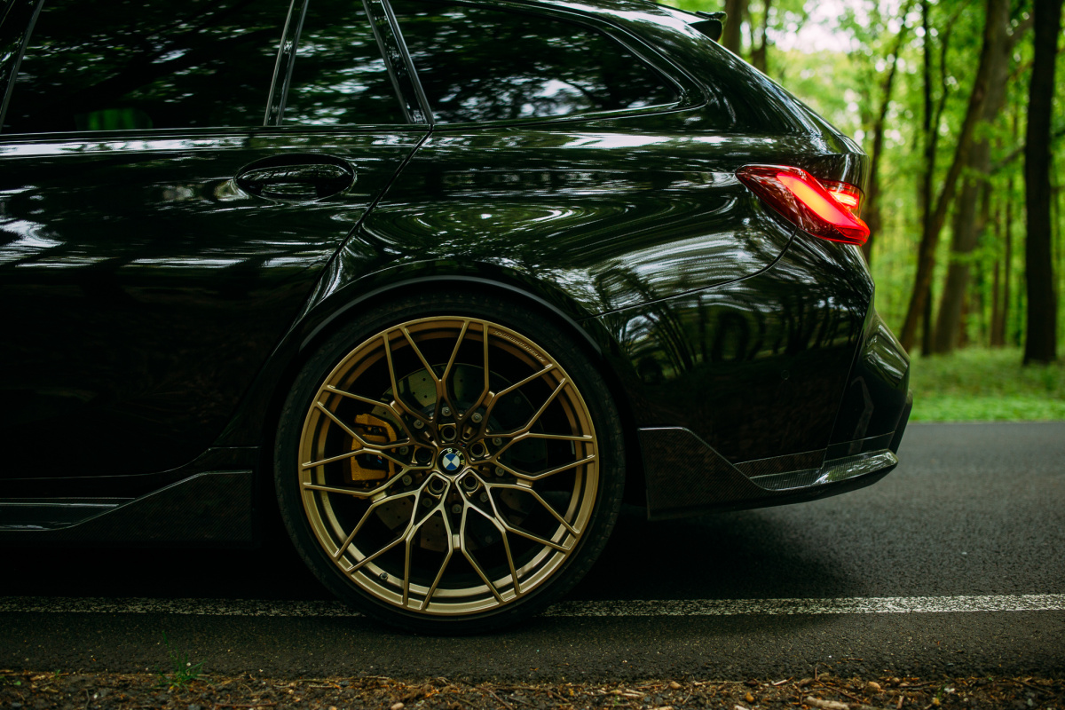 bmw-m3-touring-2023-25
