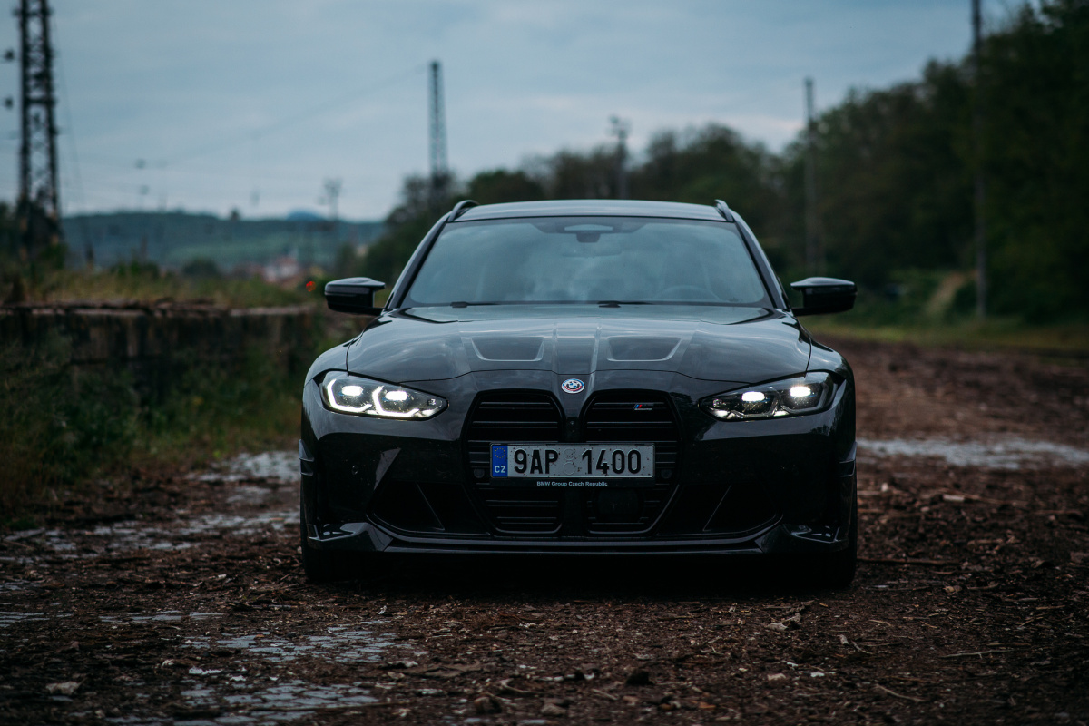 bmw-m3-touring-2023-42