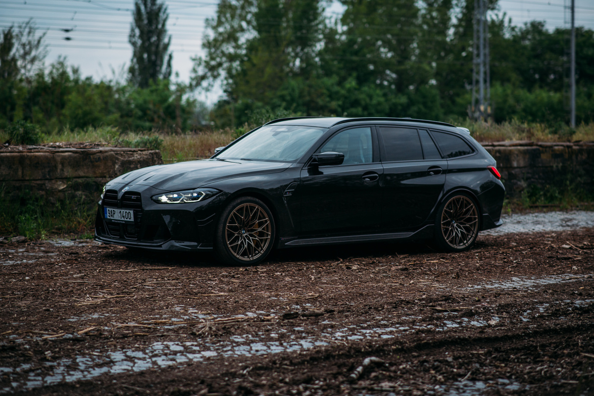 bmw-m3-touring-2023-43