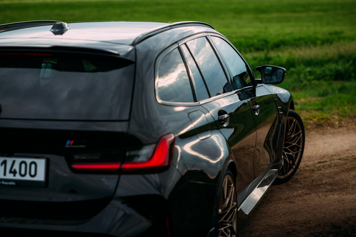 bmw-m3-touring-2023-65