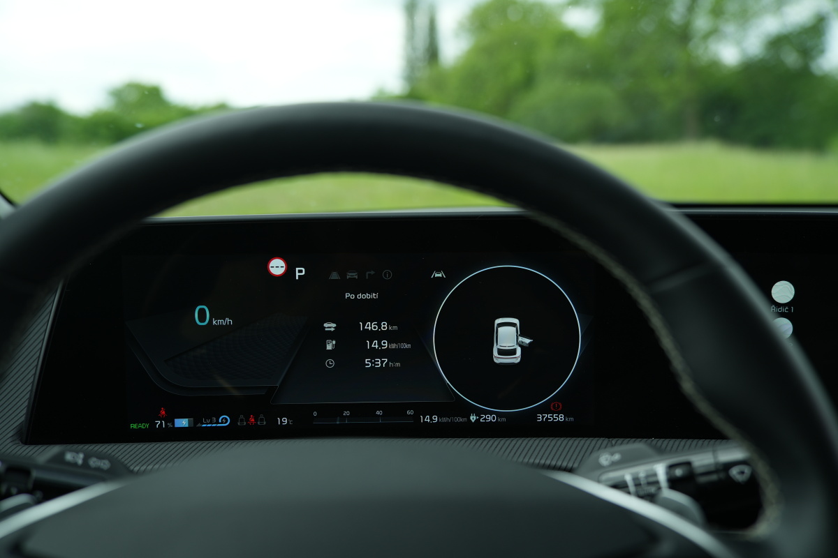kia-ev6-2023-12