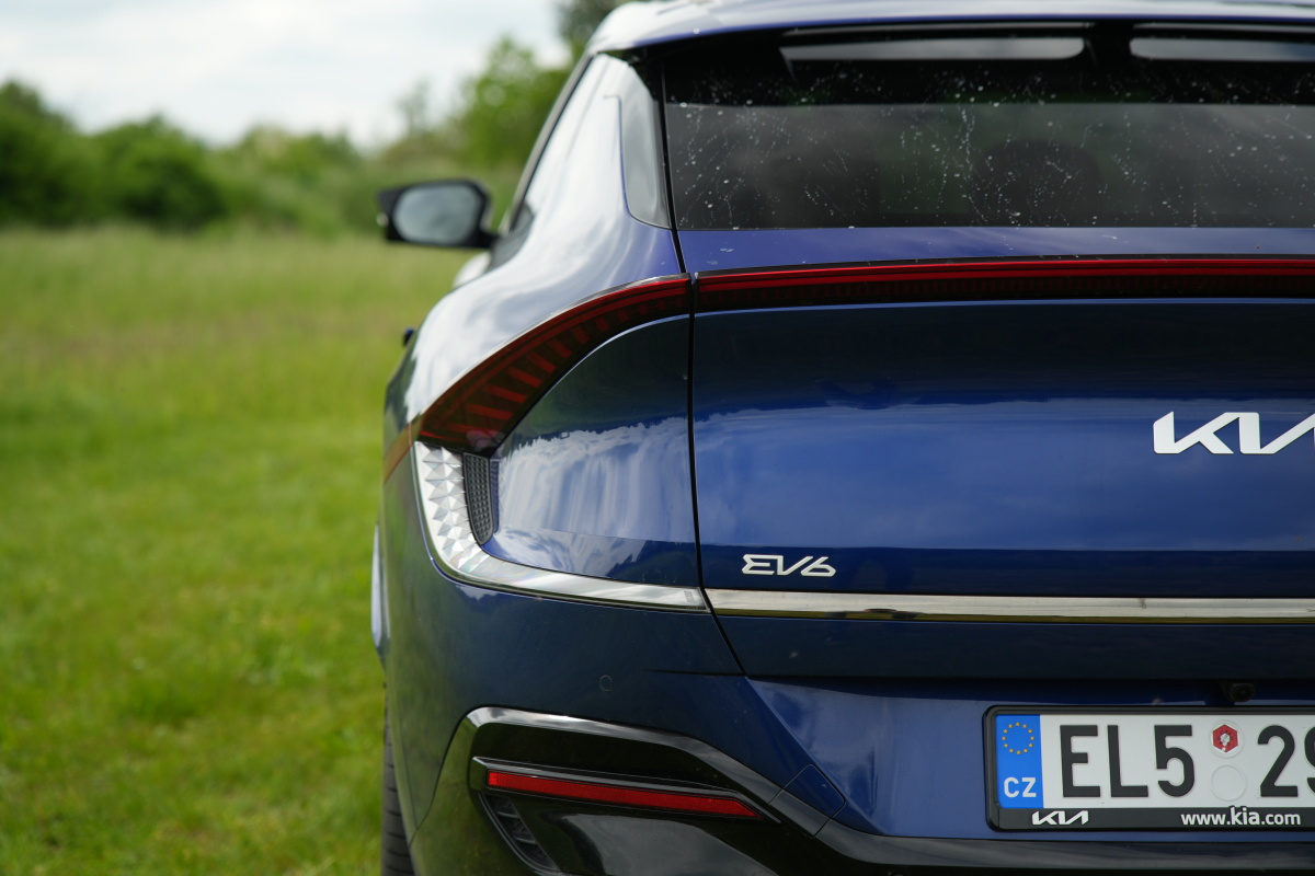 kia-ev6-2023-25