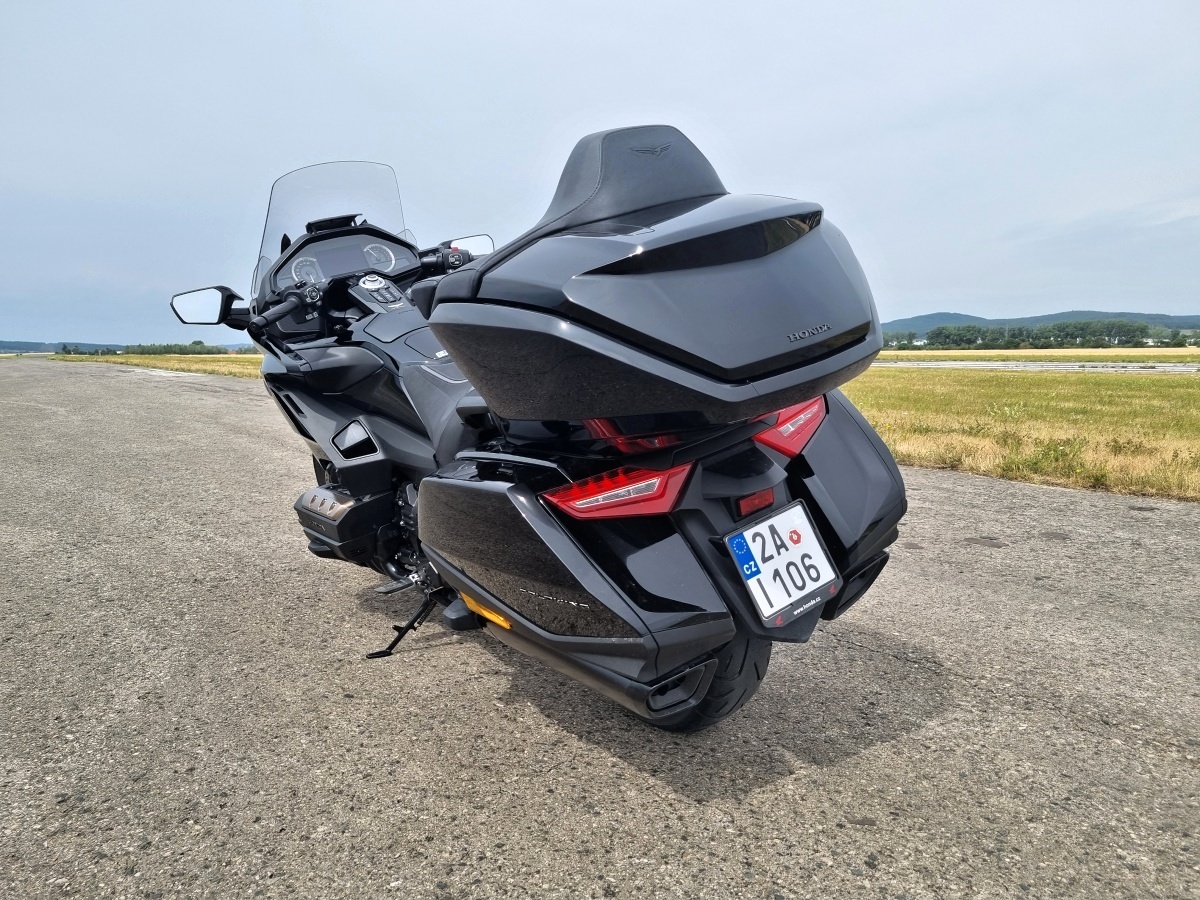 honda-gold-wing-2023-3