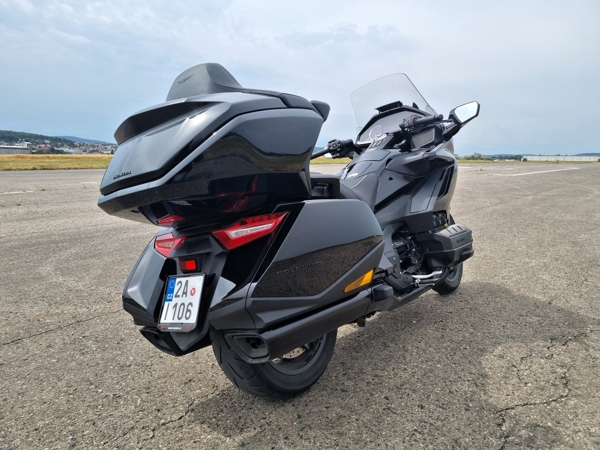 honda-gold-wing-2023-4