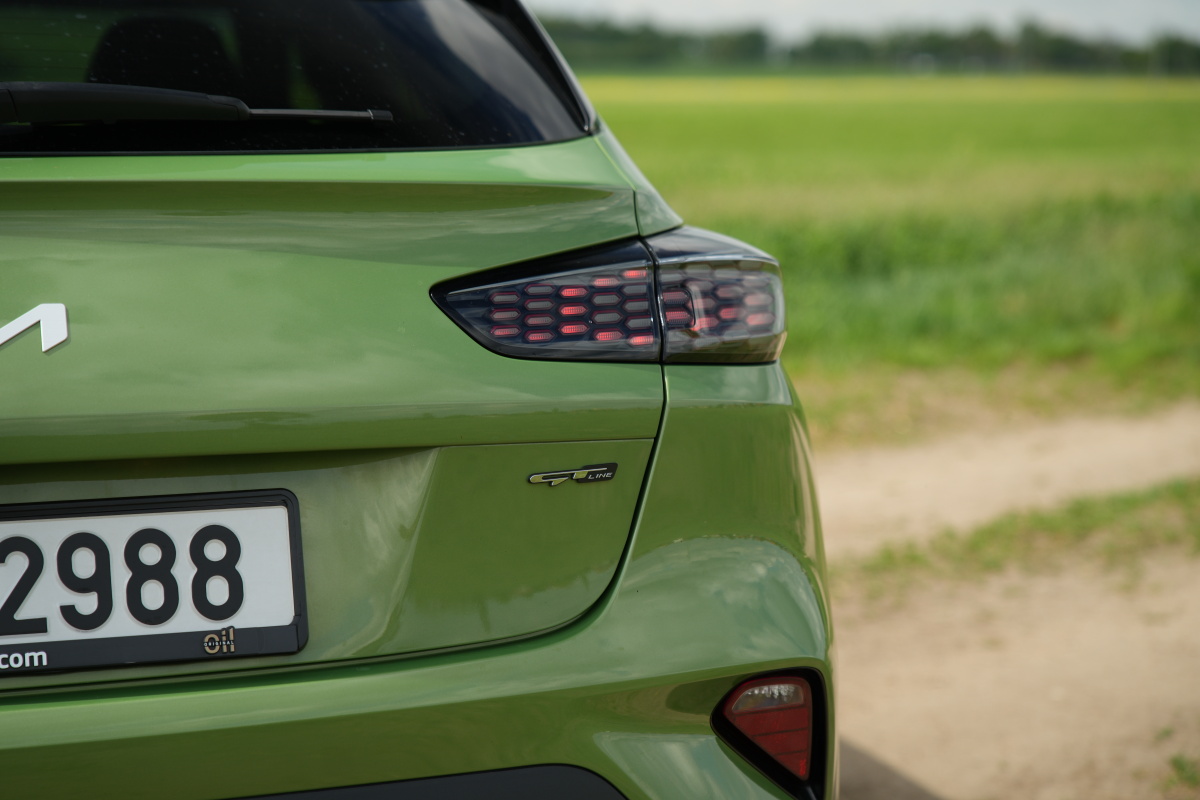 kia-xceed-2023-11