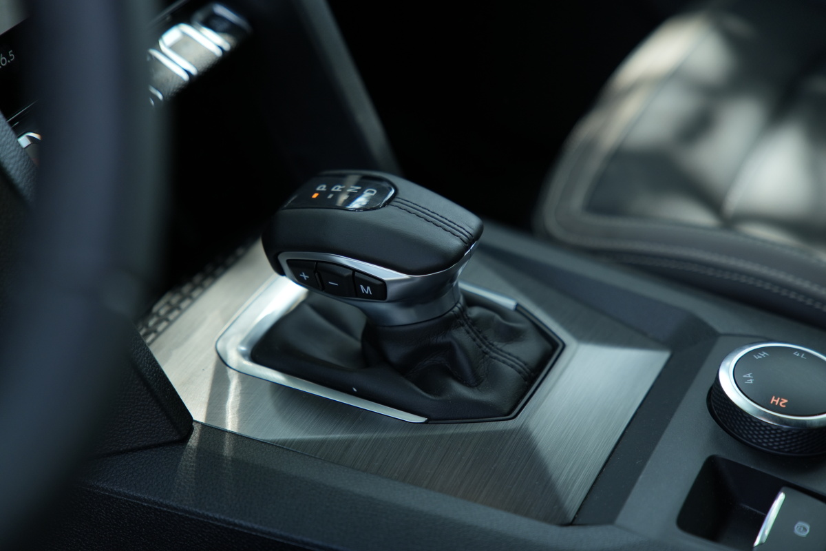volkswagen-amarok-2023-26