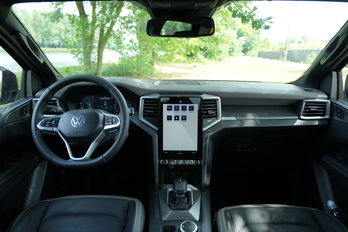 volkswagen-amarok-2023-27