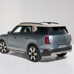 p90518512_highres_mini-countryman-se-a