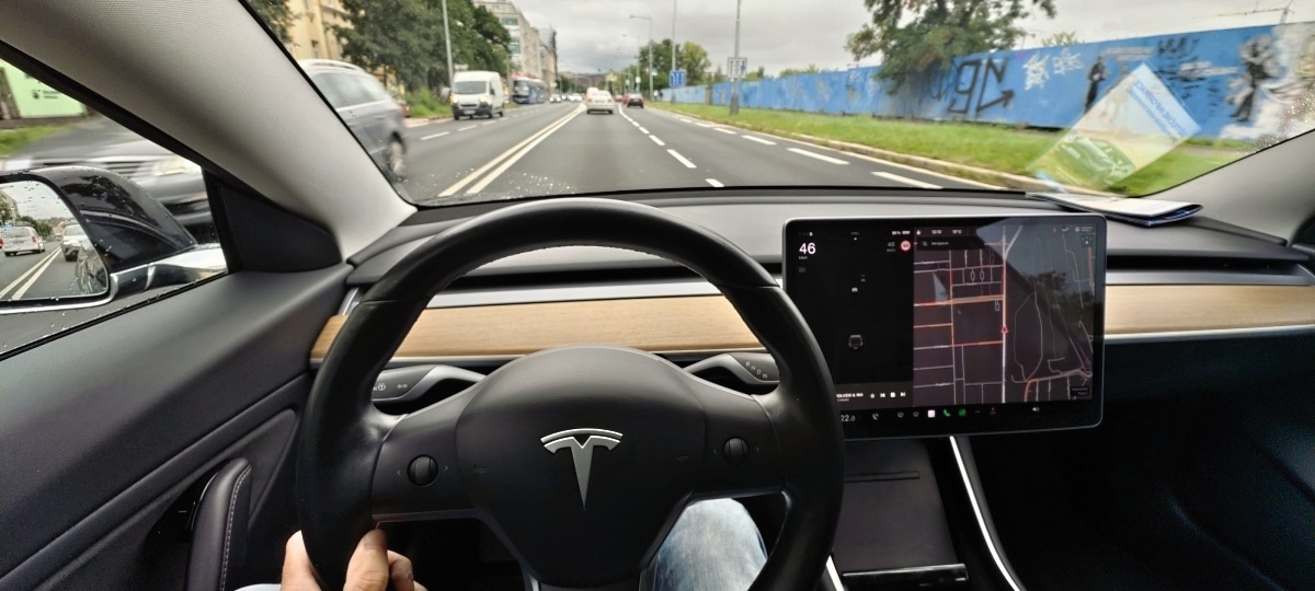tesla-model-3-performance-9