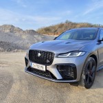 jaguar-f-pace-svr-2023-2