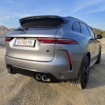 jaguar-f-pace-svr-2023-27