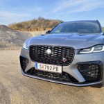 jaguar-f-pace-svr-2023-5