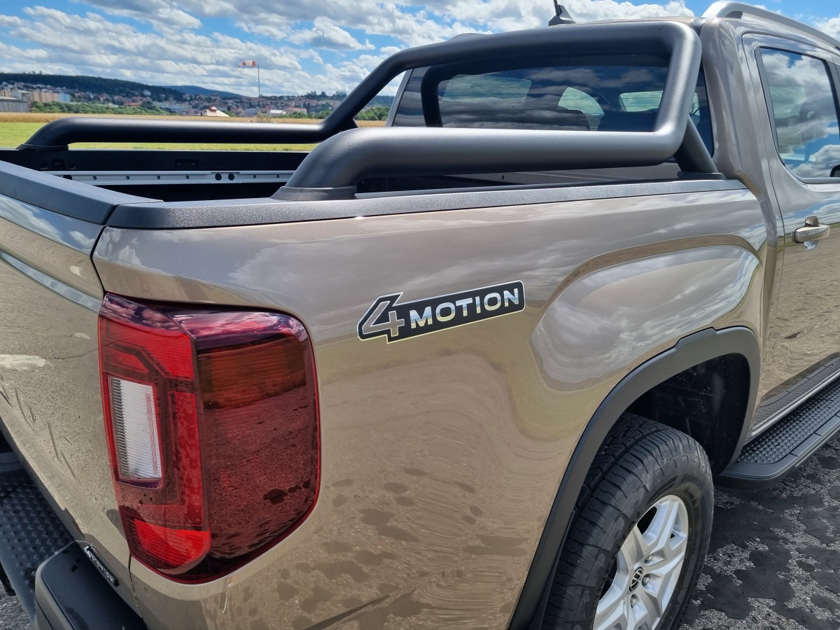 volkswagen-amarok-2023-10