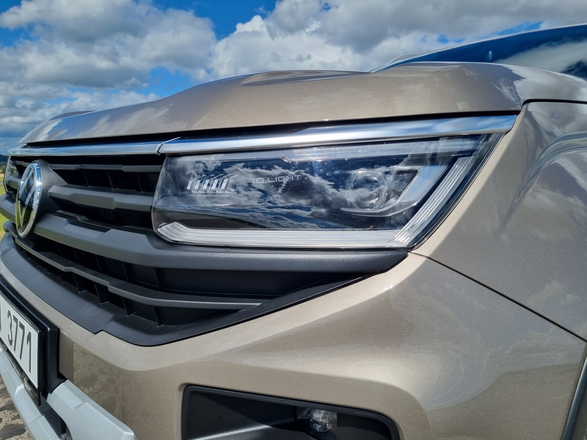 volkswagen-amarok-2023-12