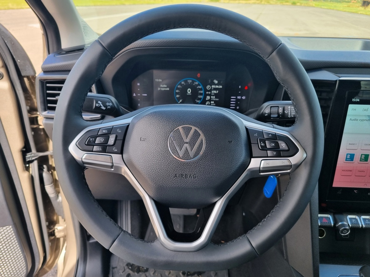 volkswagen-amarok-2023-16