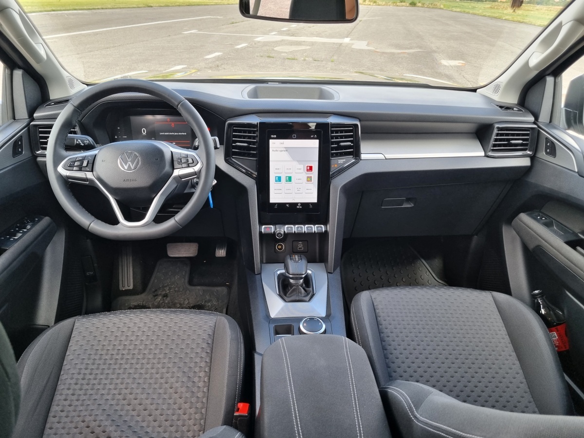 volkswagen-amarok-2023-20