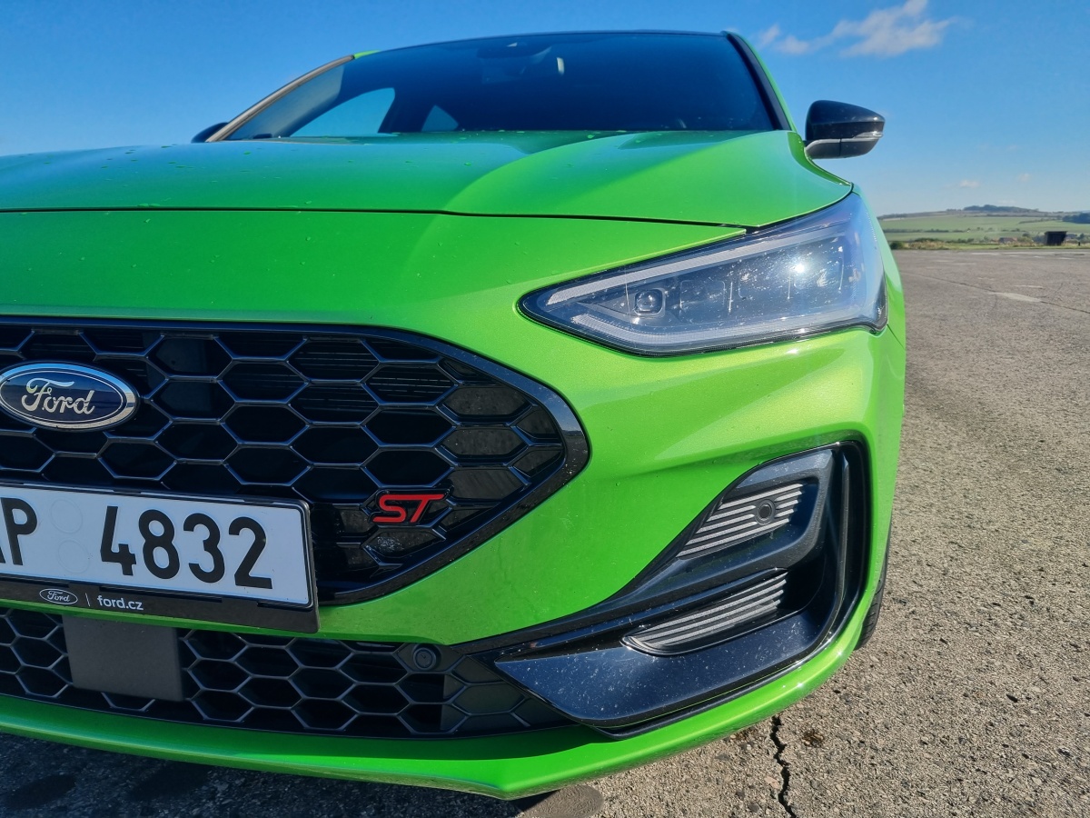 ford-focus-st-2023-3