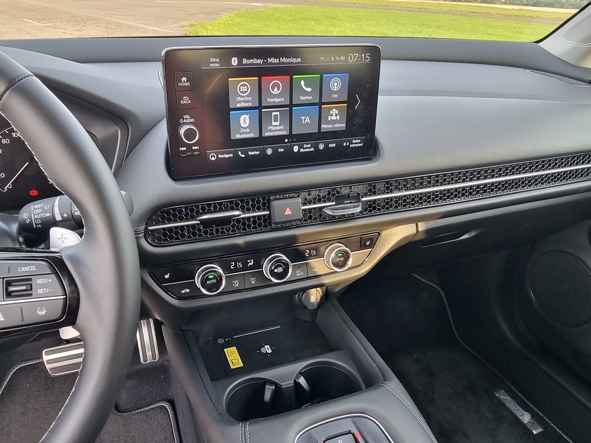honda-zrv-sport-2023-13