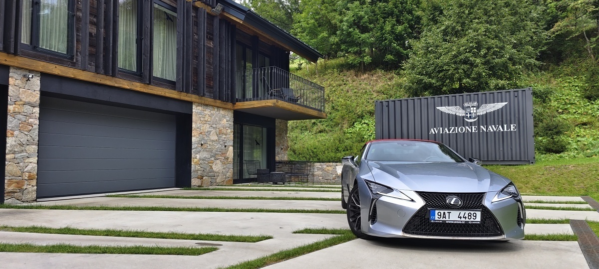 lexus-lc-convertible-2023-1