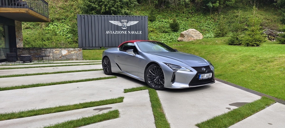 lexus-lc-convertible-2023-3