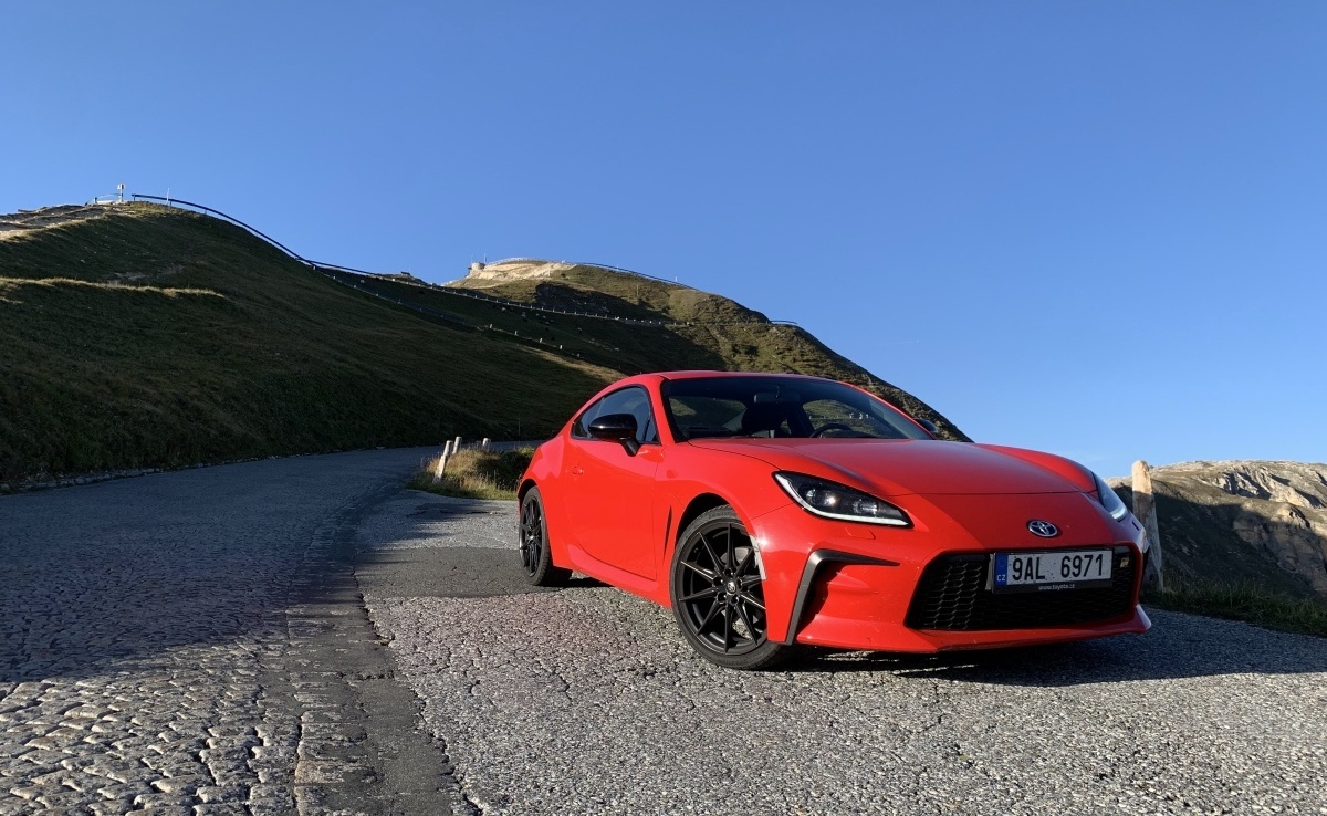 toyota-gr86-2023-42