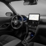 2023_yaris_cross_int_002
