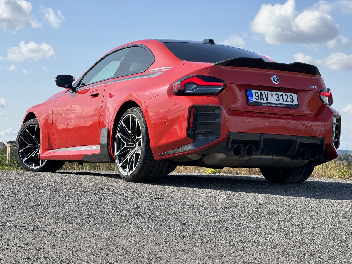bmw-m2-2023-22
