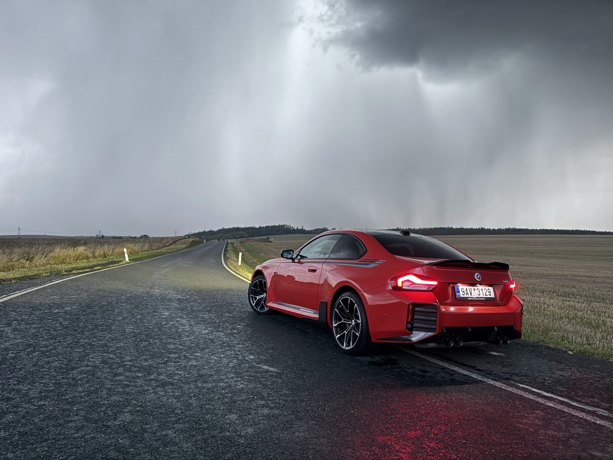 bmw-m2-2023-8