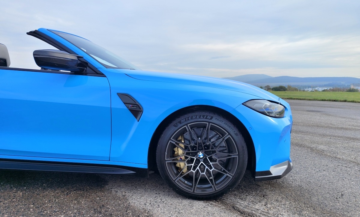 bmw-m4-competition-cabrio-2023-18