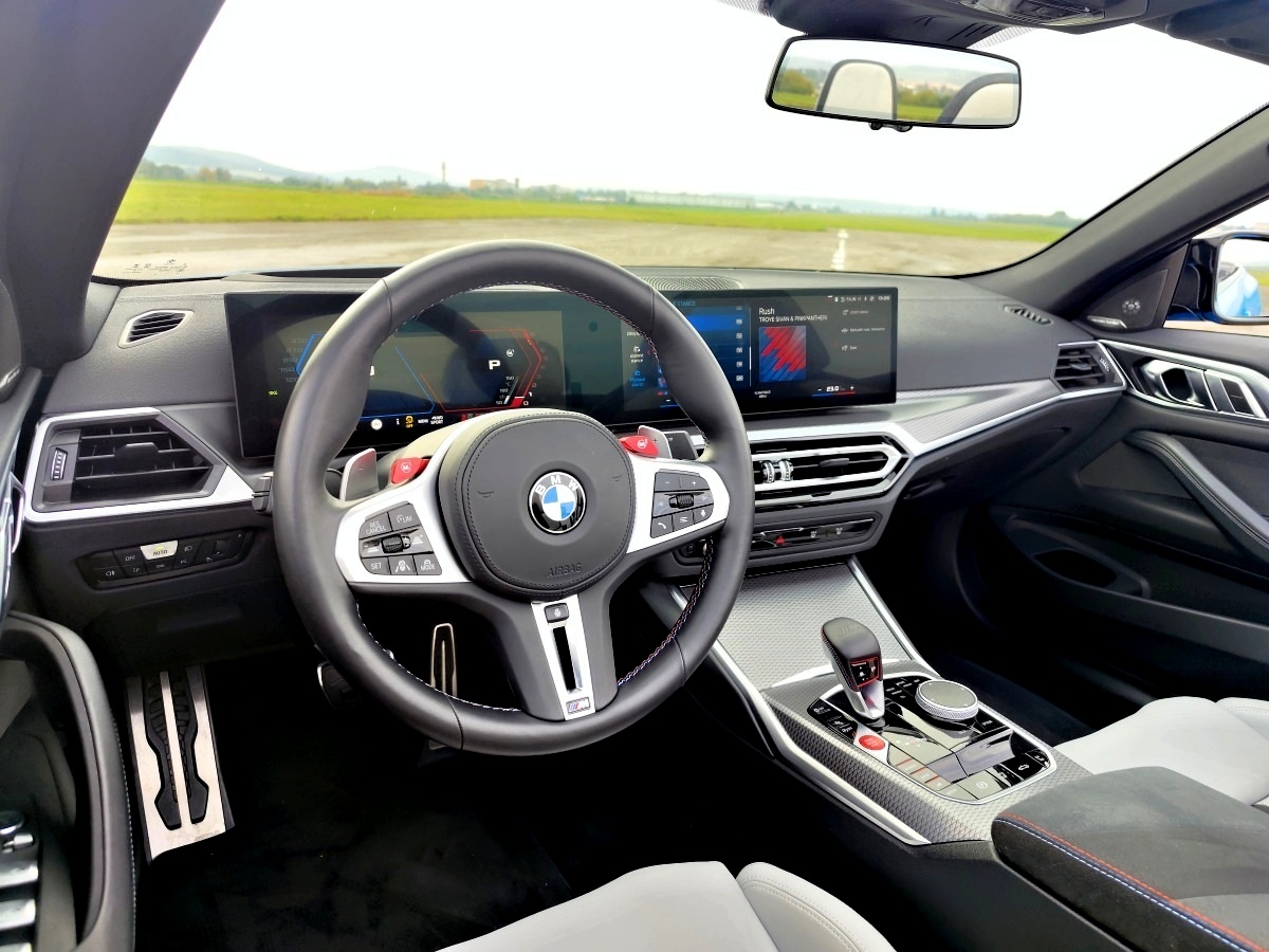 bmw-m4-competition-cabrio-2023-21