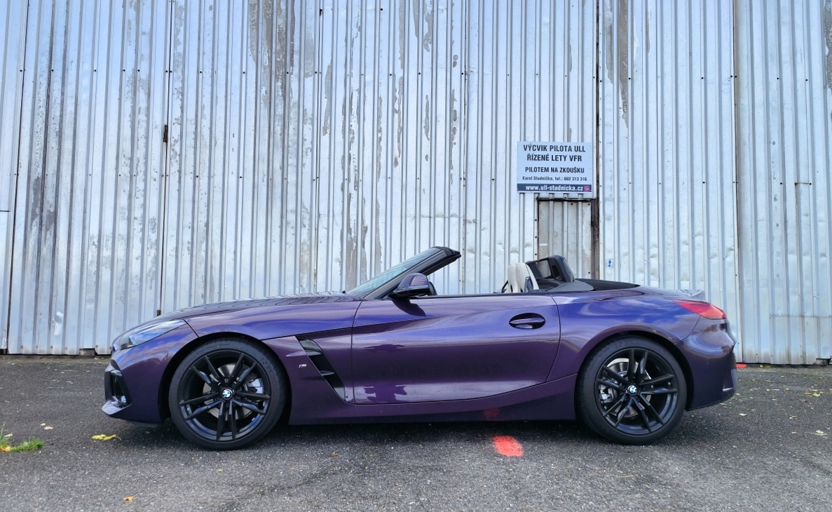 bmw-z4-2023-30