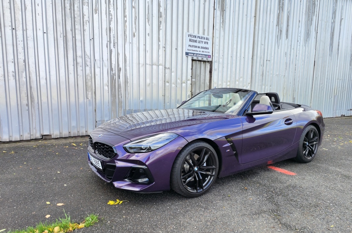 bmw-z4-2023-32
