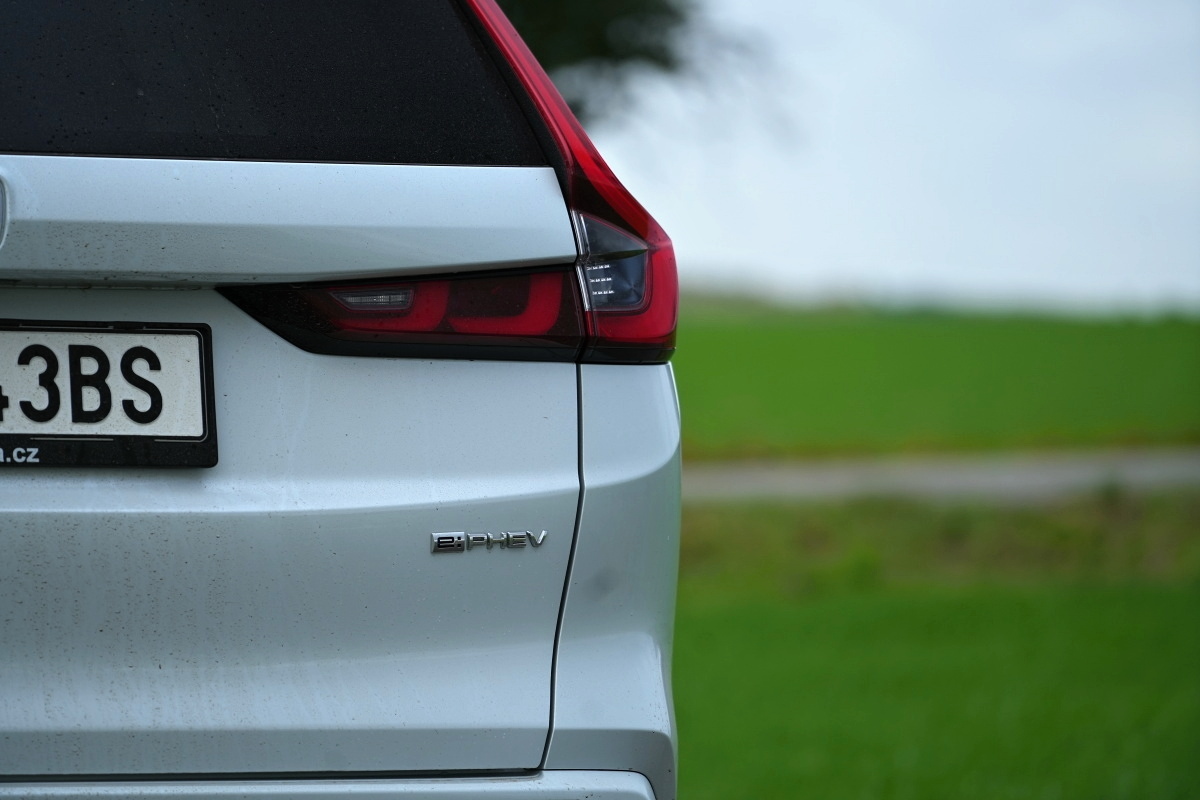 honda-cr-v-2023-15