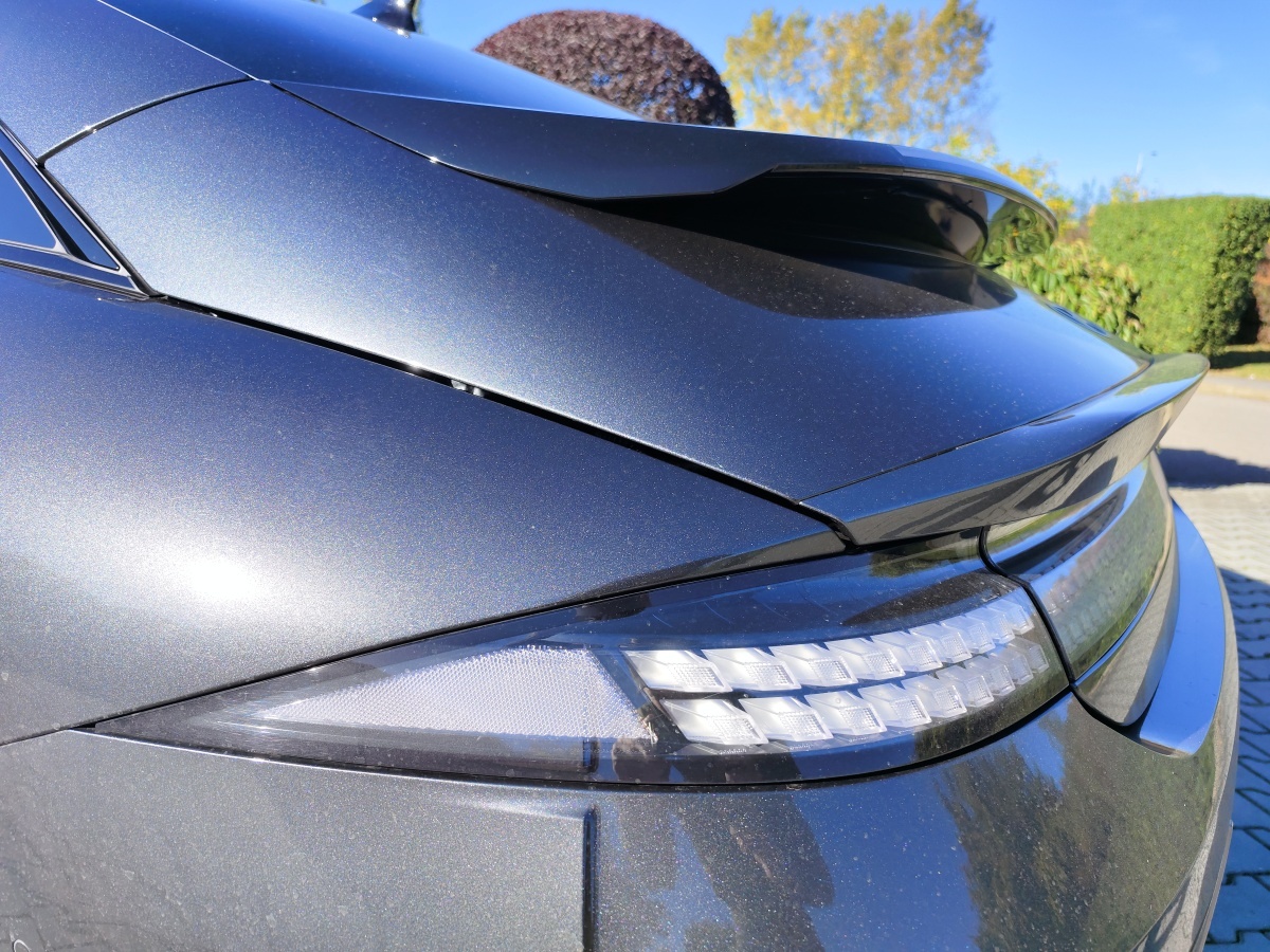 hyundai-ioniq-6-2023-12