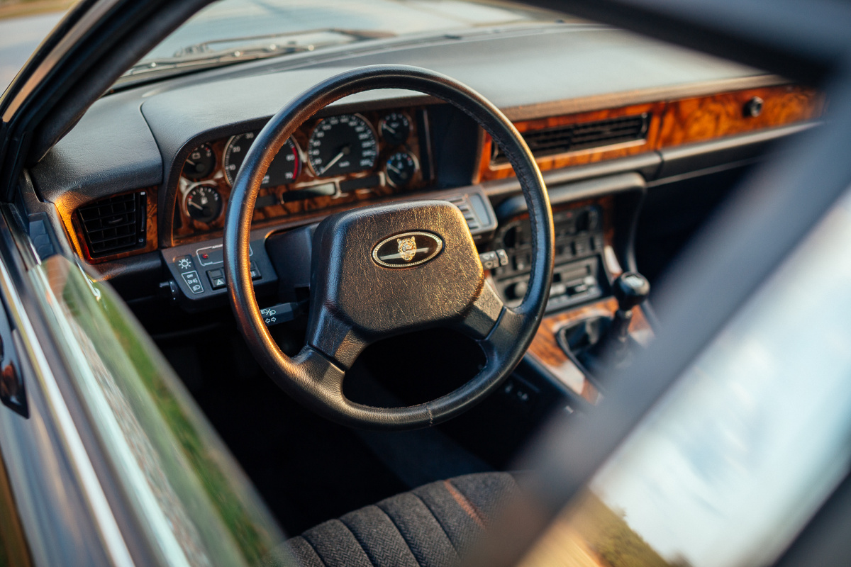 jaguar-xj6-xj40-12