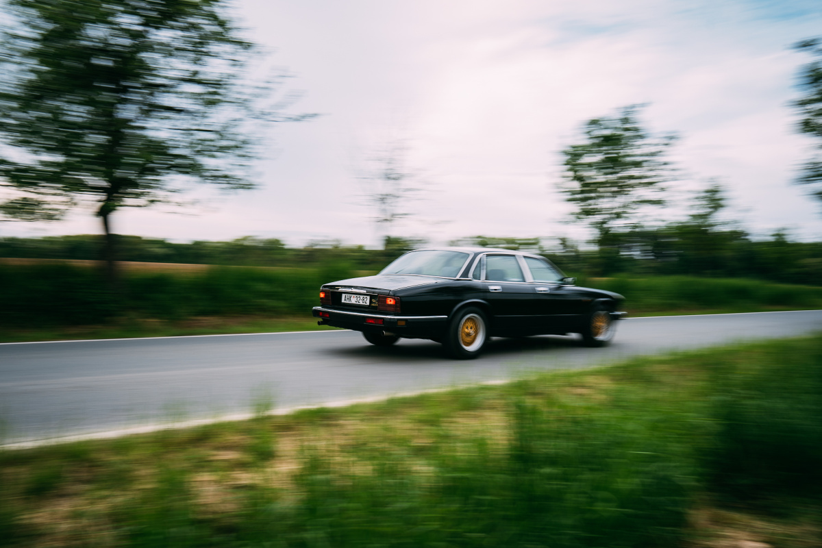 jaguar-xj6-xj40-4