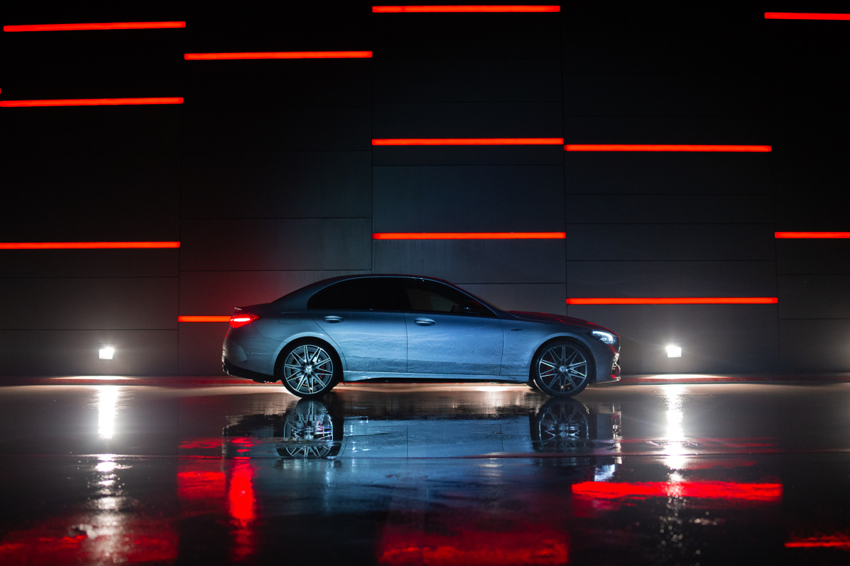 mercedes-amg-c43-4matic-2023-22