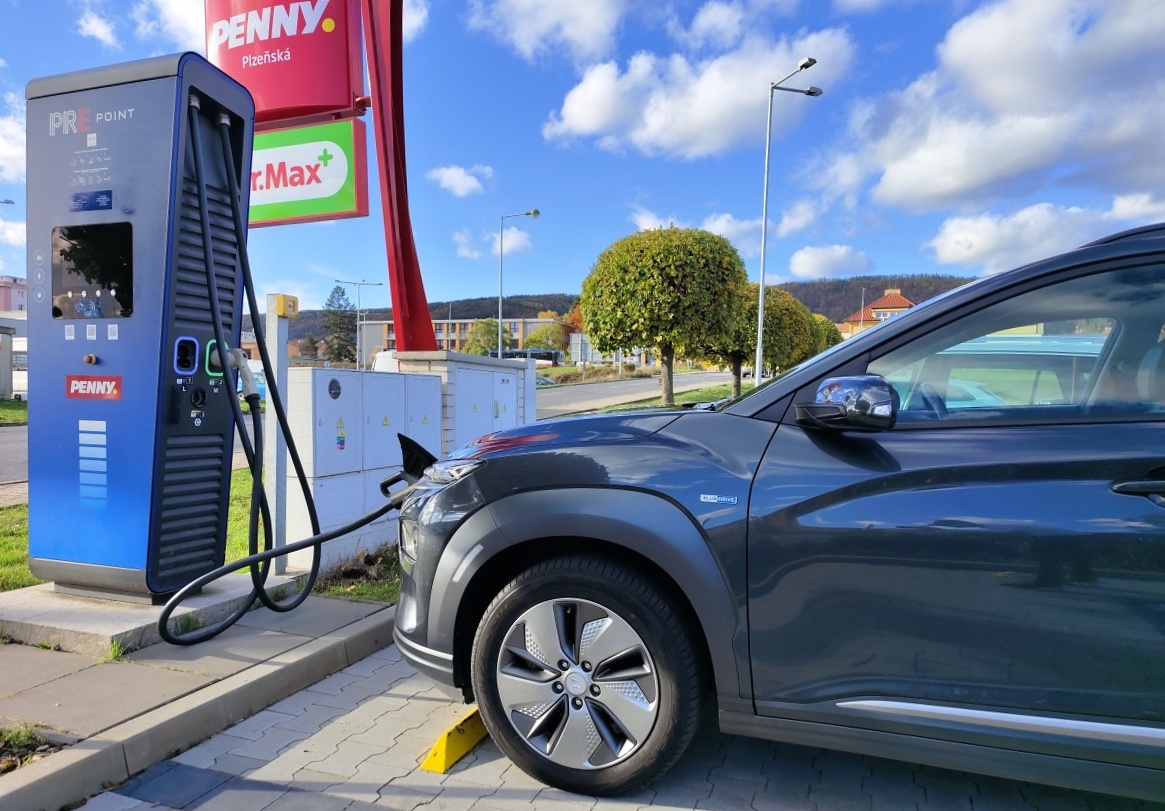 hyundai-kona-electric-1