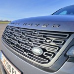 range-rover-velar-2023-12