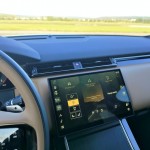 range-rover-velar-2023-18