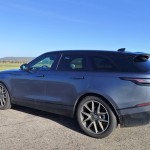 range-rover-velar-2023-22